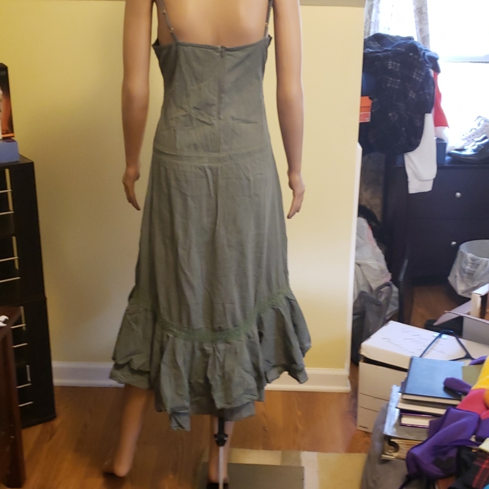 Dress - Picture 4 of 7